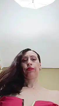 Snapshot of AliceRossi chatting on 06/18/26, 04:22 AliceRossi online show from 06/18/26, 04:22