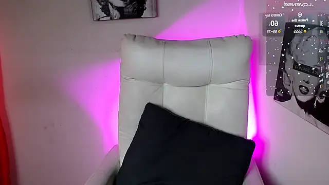 SamanthaRoldaan online show from 02/28/25, 05:04