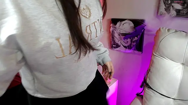 SamanthaRoldaan online show from 10/30/25, 03:35