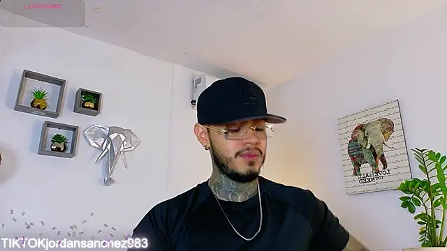 JordanSmiith  online show from 02/19/26, 07:54