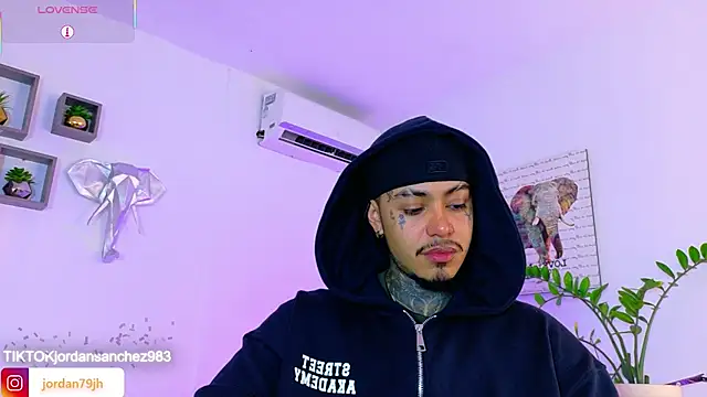JordanSmiith  online show from 05/28/26, 08:39