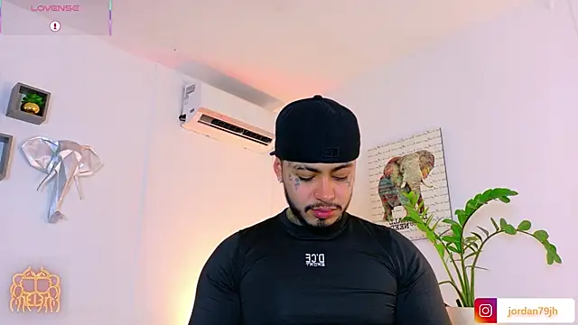 JordanSmiith  online show from 07/13/26, 09:17