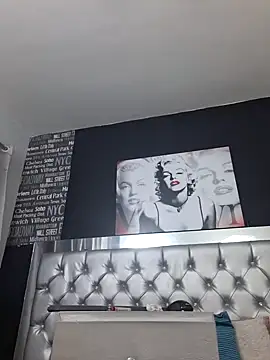  nicolehotshemale online show from 01/22/25, 12:16