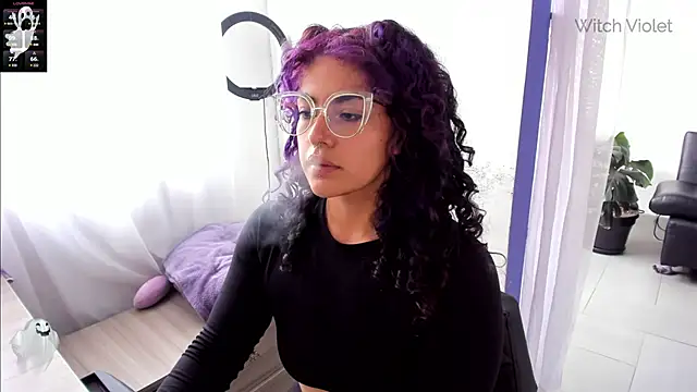 Snapshot of witchviolet chatting on 01/31/25, 09:16 witchviolet online show from 01/31/25, 09:16