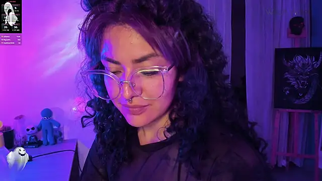 Snapshot of witchviolet chatting on 02/24/25, 01:57 witchviolet online show from 02/24/25, 01:57