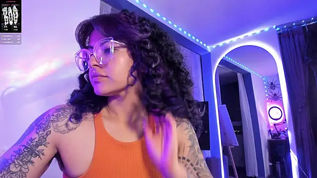 Snapshot of witchviolet chatting on 03/02/25, 05:01 witchviolet online show from 03/02/25, 05:01