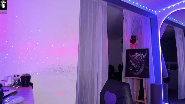 Snapshot of witchviolet chatting on 03/04/25, 01:45 witchviolet online show from 03/04/25, 01:45