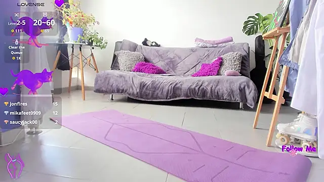 Snapshot of witchviolet chatting on 01/09/26, 05:48 witchviolet online show from 01/09/26, 05:48