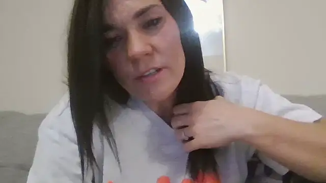 Aahananicole online show from 06/07/26, 07:56