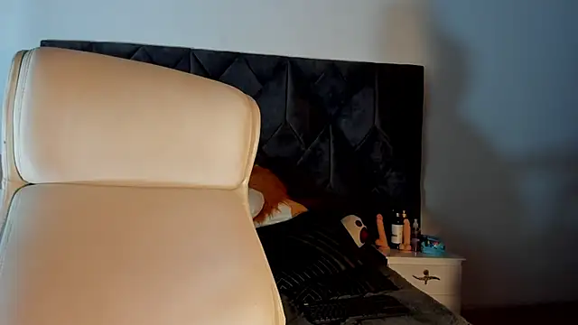 Linisprincehot69 online show from 03/20/25, 08:09