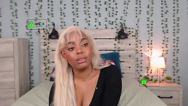 RobynKnight online show from 01/13/26, 02:17