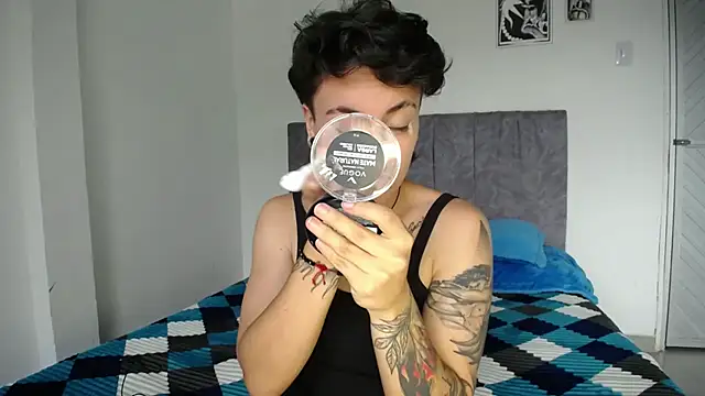 linda 33 online show from 01/31/26, 07:11