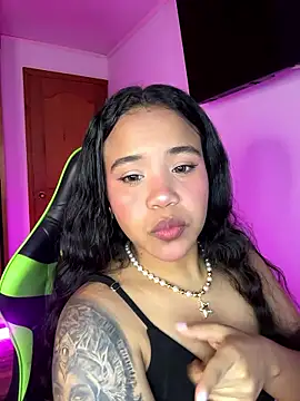 leila 22 online show from 01/11/26, 07:02