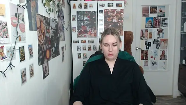 CapriScorpion online show from 01/28/25, 01:59