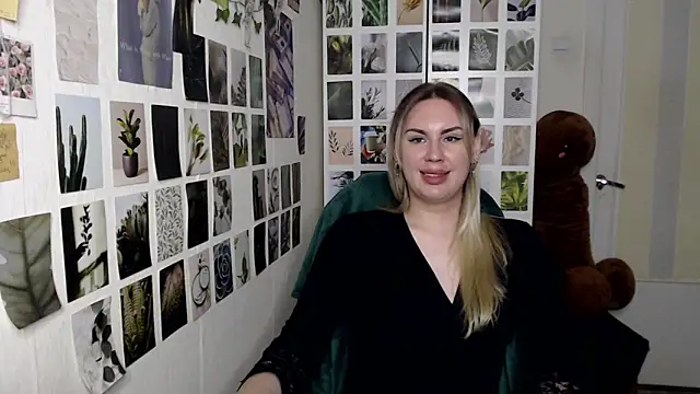 CapriScorpion online show from 09/22/25, 12:18