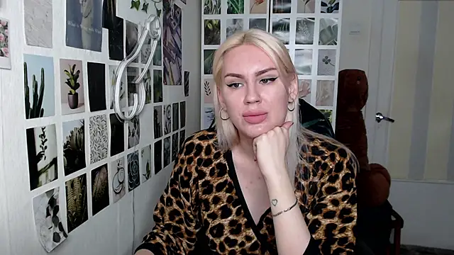 CapriScorpion online show from 11/17/25, 12:22