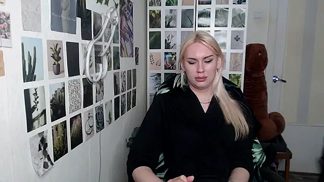 CapriScorpion online show from 11/23/25, 03:01