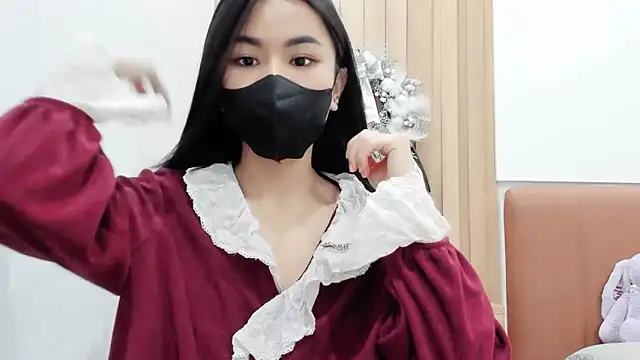 Lita-Julia online show from 01/11/25, 07:49