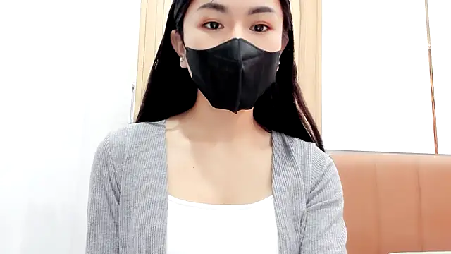 Lita-Julia online show from 02/04/25, 08:02