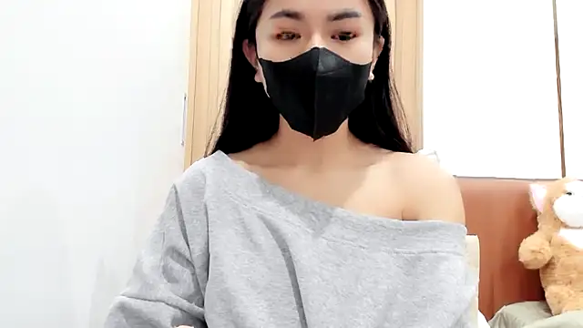 Lita-Julia online show from 02/15/25, 06:23