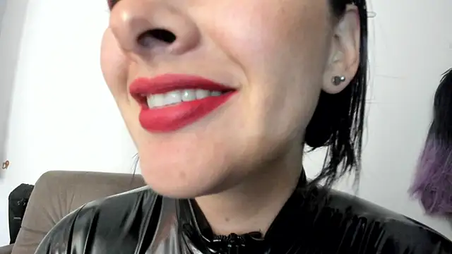 queen fetish online show from 01/12/25, 11:15