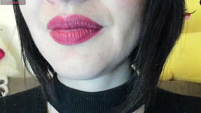 queen fetish online show from 03/12/25, 12:10