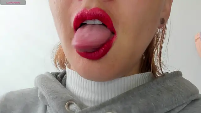 queen fetish online show from 03/30/26, 04:30