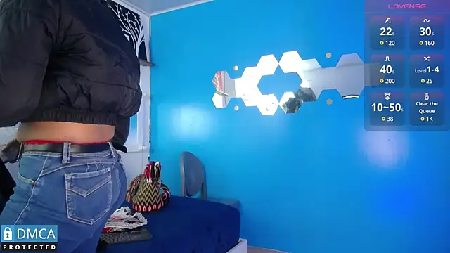 Snapshot of CarolRodriguez_ chatting on 02/05/25, 01:44 CarolRodriguez online show from 02/05/25, 01:44