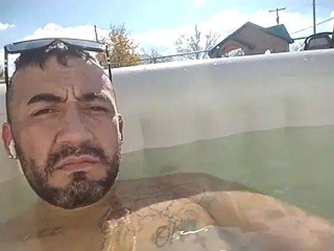 prettyboi6992 online show from 11/25/25, 06:41