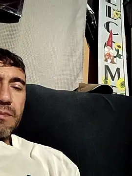 prettyboi6992 online show from 04/07/26, 07:53