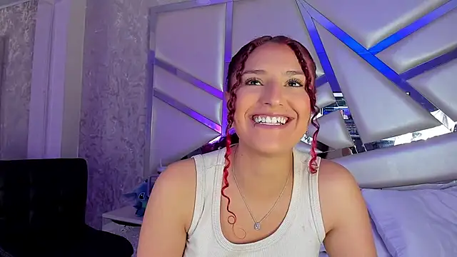 Snapshot of Miia002 chatting on 10/09/25, 03:04 Miia002 online show from 10/09/25, 03:04