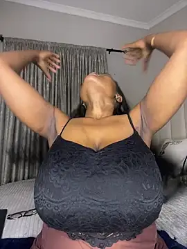 Bustygoddess32 online show from 02/08/26, 06:00