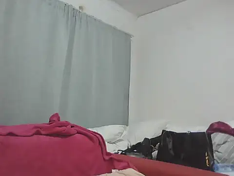 Sexxybella27 online show from 02/11/26, 06:46