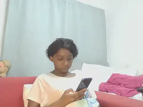 Sexxybella27 online show from 05/19/26, 07:42