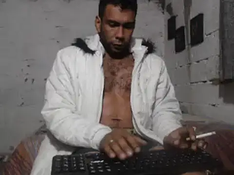 Snapshot of erik_alexander chatting on 01/06/25, 12:16 erik alexander online show from 01/06/25, 12:16