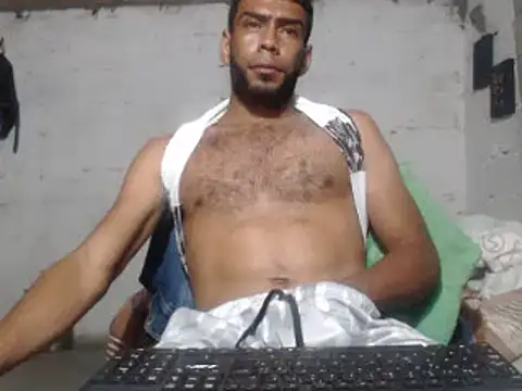 Snapshot of erik_alexander chatting on 01/16/25, 06:25 erik alexander online show from 01/16/25, 06:25