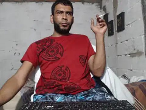 Snapshot of erik_alexander chatting on 01/19/25, 04:12 erik alexander online show from 01/19/25, 04:12