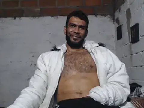 Snapshot of erik_alexander chatting on 01/25/25, 09:04 erik alexander online show from 01/25/25, 09:04