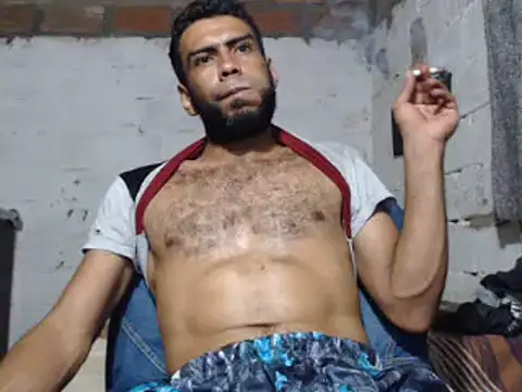 Snapshot of erik_alexander chatting on 02/01/25, 01:34 erik alexander online show from 02/01/25, 01:34