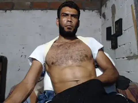 Snapshot of erik_alexander chatting on 02/04/25, 03:00 erik alexander online show from 02/04/25, 03:00