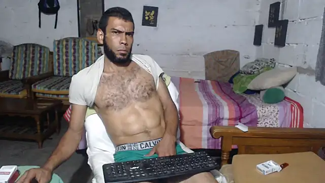 Snapshot of erik_alexander chatting on 12/15/25, 07:56 erik alexander online show from 12/15/25, 07:56