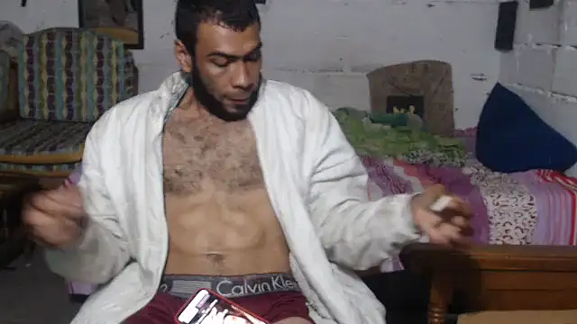 Snapshot of erik_alexander chatting on 12/17/25, 01:00 erik alexander online show from 12/17/25, 01:00