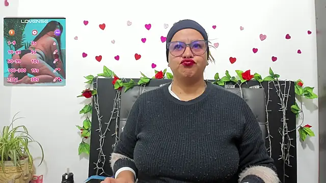 hazel 34 online show from 10/12/25, 10:25