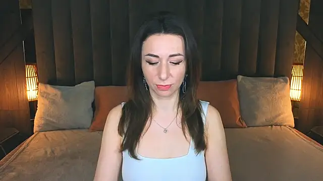 KimmmLi online show from 10/17/25, 06:16