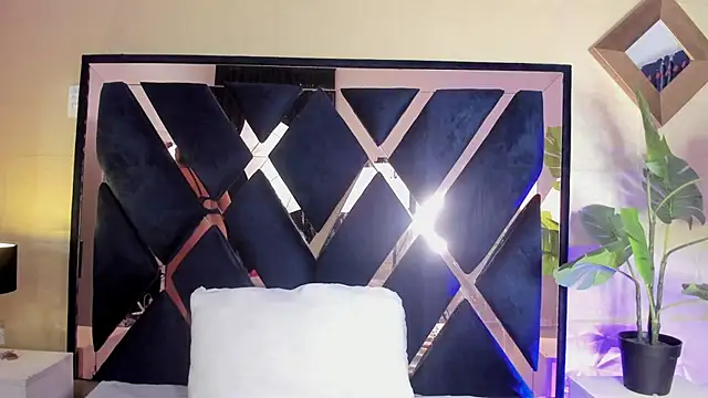 eva loreti online show from 01/14/26, 03:45