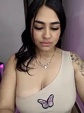 Snapshot of Charlotte_cutee18 chatting on 10/27/25, 12:04 Charlotte cutee18 online show from 10/27/25, 12:04