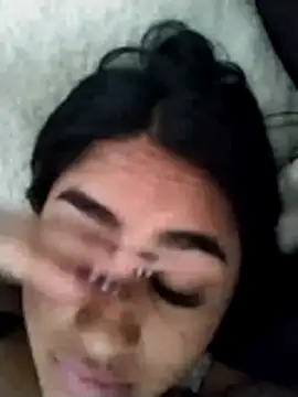 Snapshot of Charlotte_cutee18 chatting on 10/28/25, 05:15 Charlotte cutee18 online show from 10/28/25, 05:15