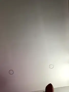 Snapshot of Charlotte_cutee18 chatting on 10/31/25, 01:06 Charlotte cutee18 online show from 10/31/25, 01:06