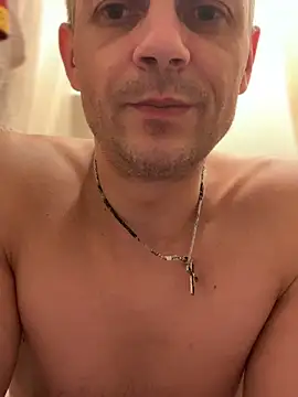 Snapshot of Arthur2288@xh chatting on 03/05/26, 06:15 Arthur2288xh online show from 03/05/26, 06:15