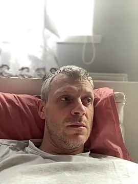 Snapshot of Arthur2288@xh chatting on 03/12/26, 12:33 Arthur2288xh online show from 03/12/26, 12:33